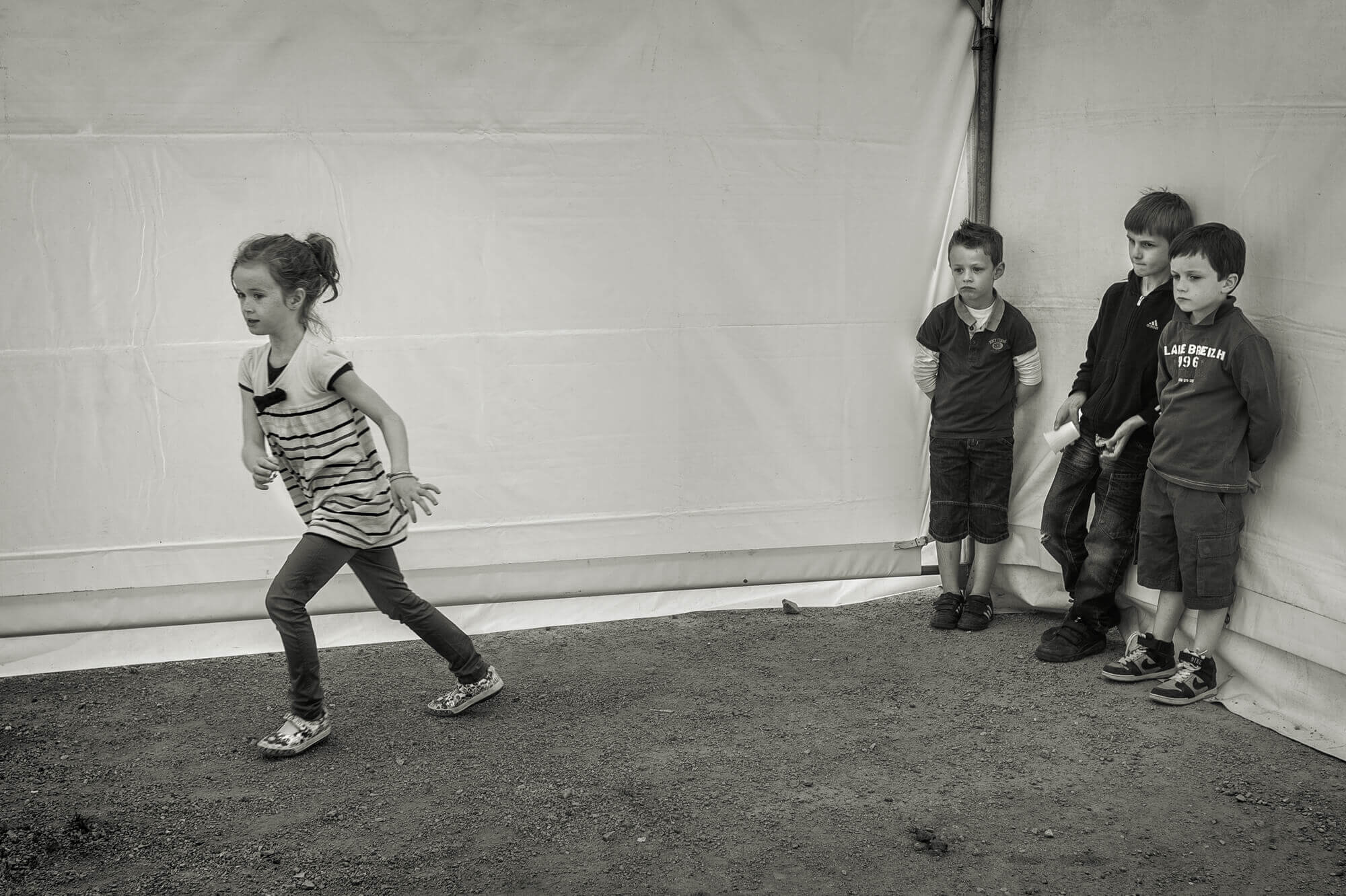 Street Photography, photo en noir et blanc au Leica, Canon et Nikon par Antoine Duchene photographe